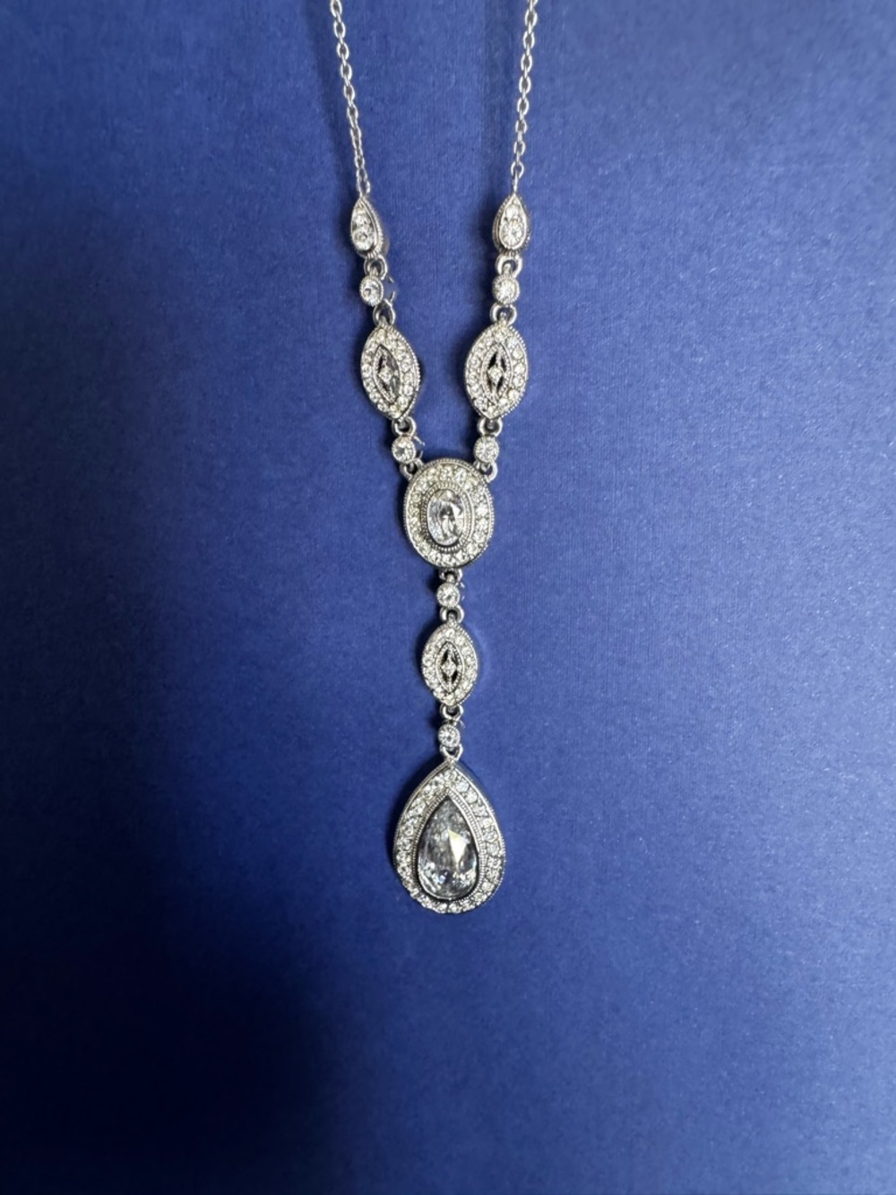 Elegant Silver Teardrop Cubic Zirconia Pendant Necklace - Silver
